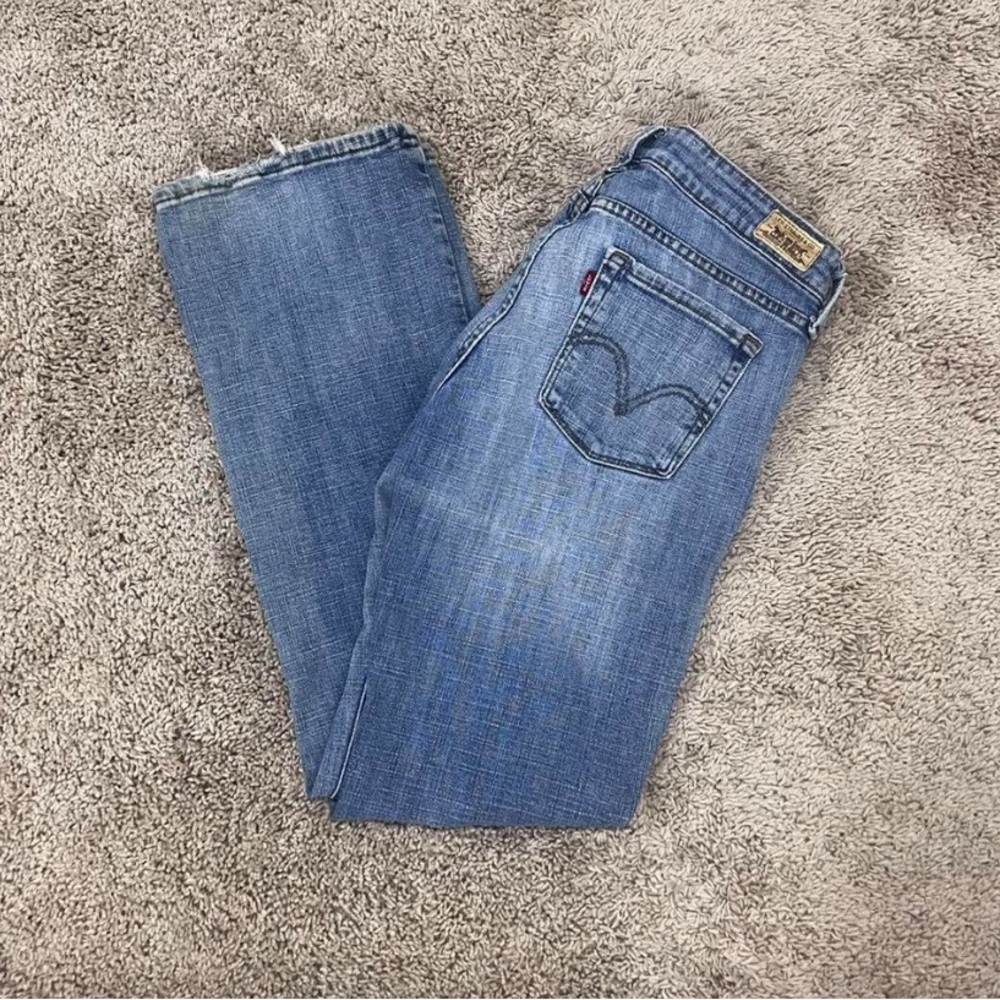 Size Medium Light Wash Low Bootcut 545 Jeans